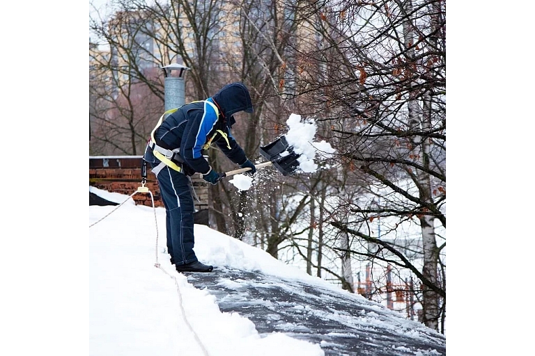 snow cleaning