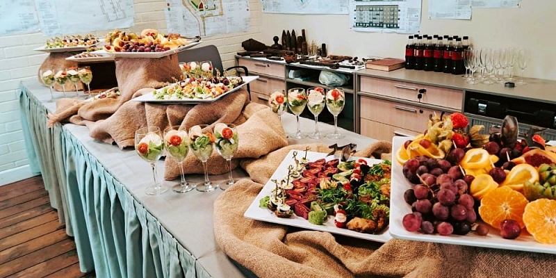 Snack plates