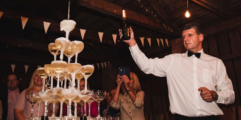 Champagne pyramids