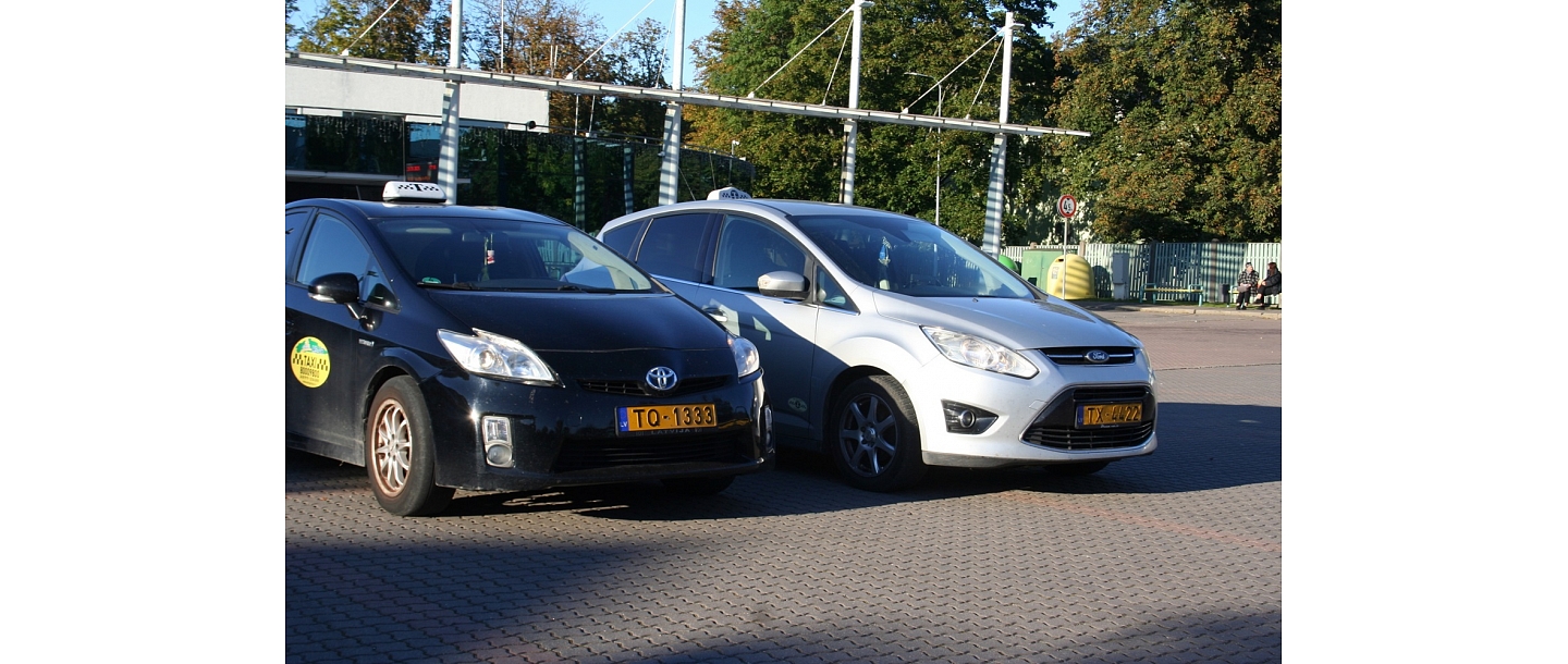 Taxi at Ventspils bus station – quick call