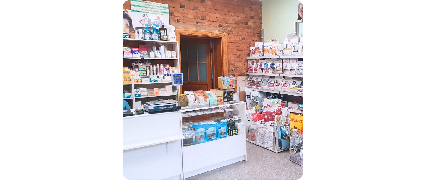 Veterinary pharmacy with animal food and care products