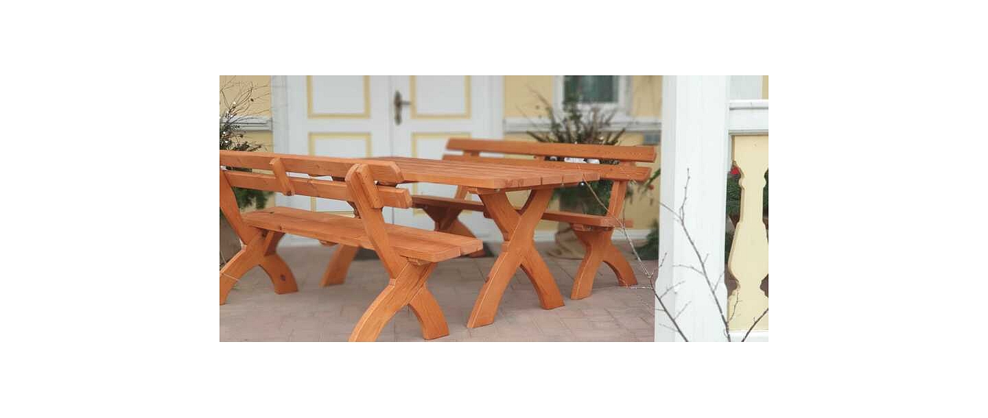 Table and benches