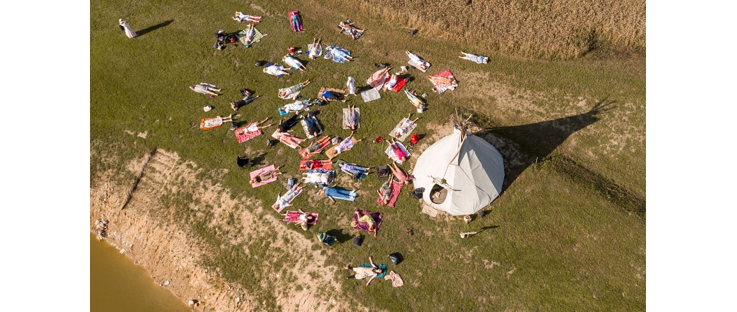 Tipi tent wigwams