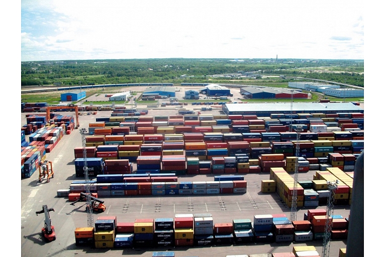 Freight transportation for sea containers
