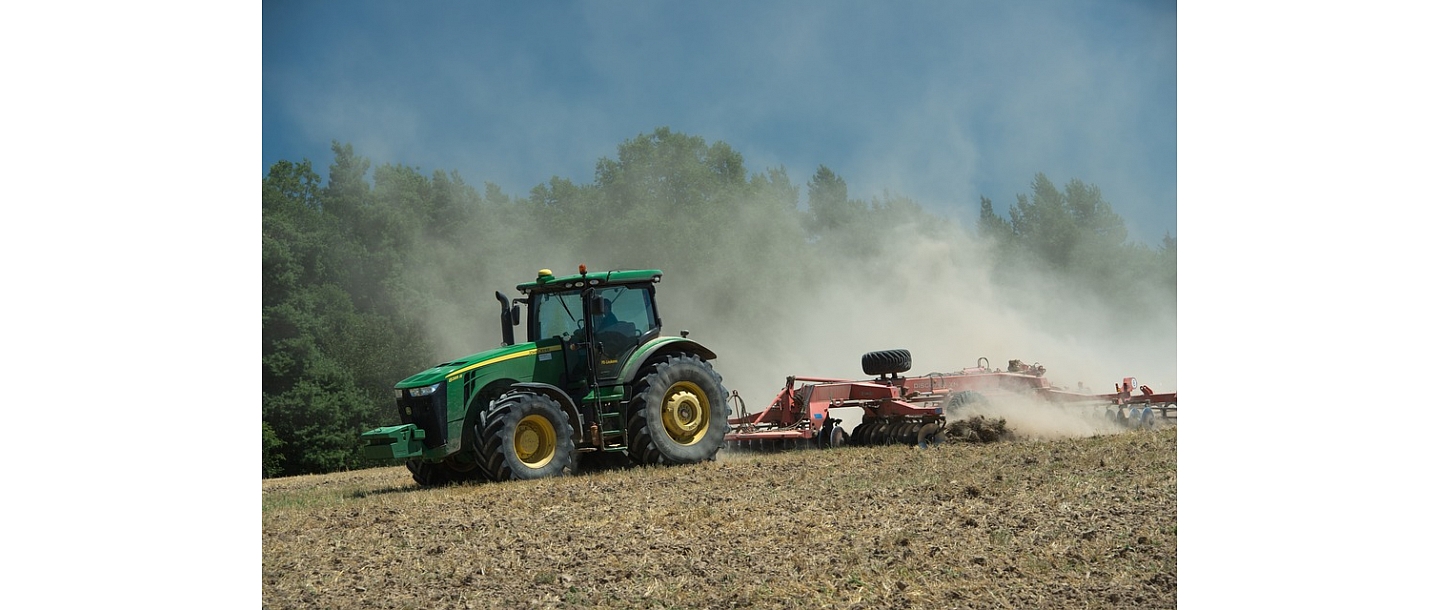 lauksaimniecības tehnika