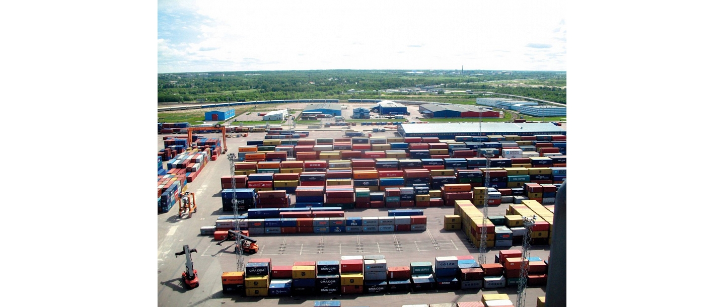 Freight transportation for sea containers