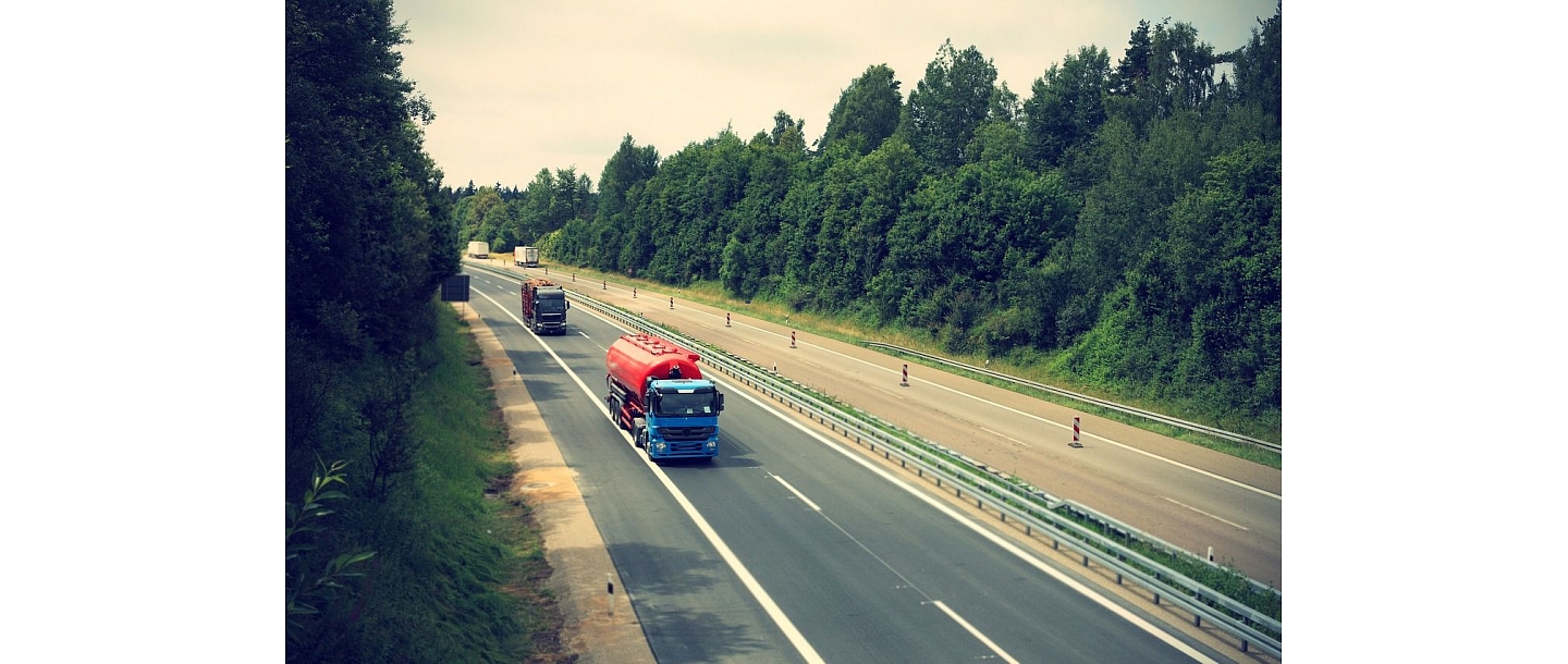 Liquid cargo transport