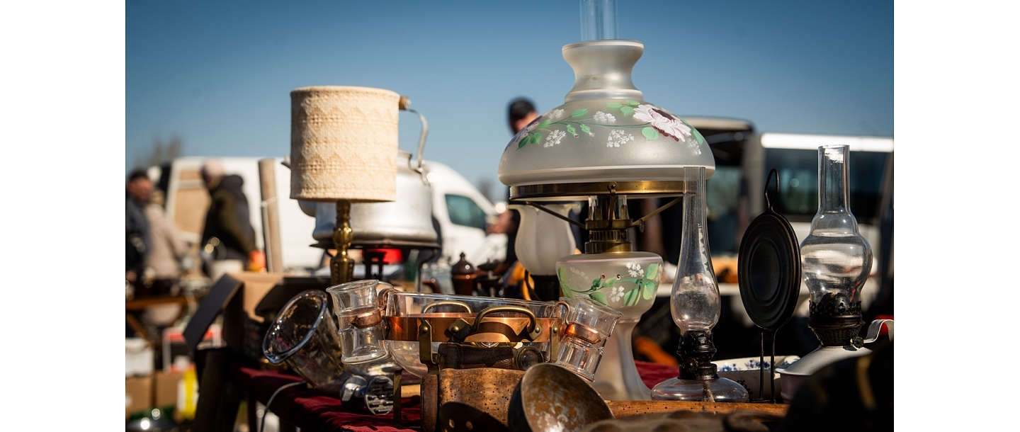 Kirpėni flea market