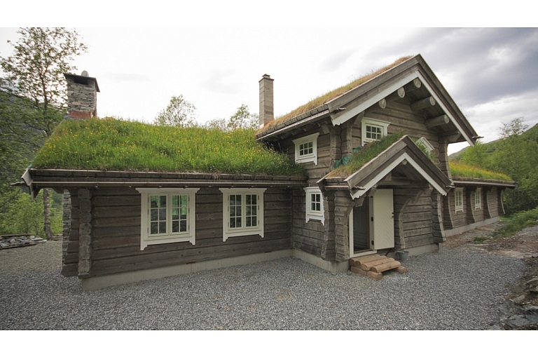 loghouses