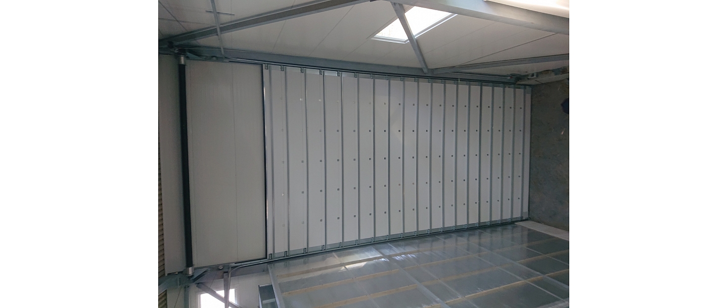 Grain storage gates