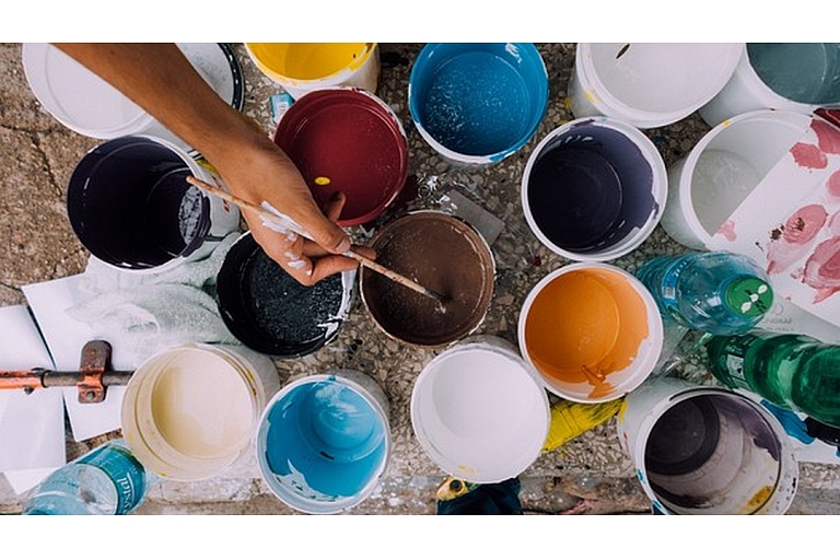 Paints, varnishes and construction chemicals for professional finishing