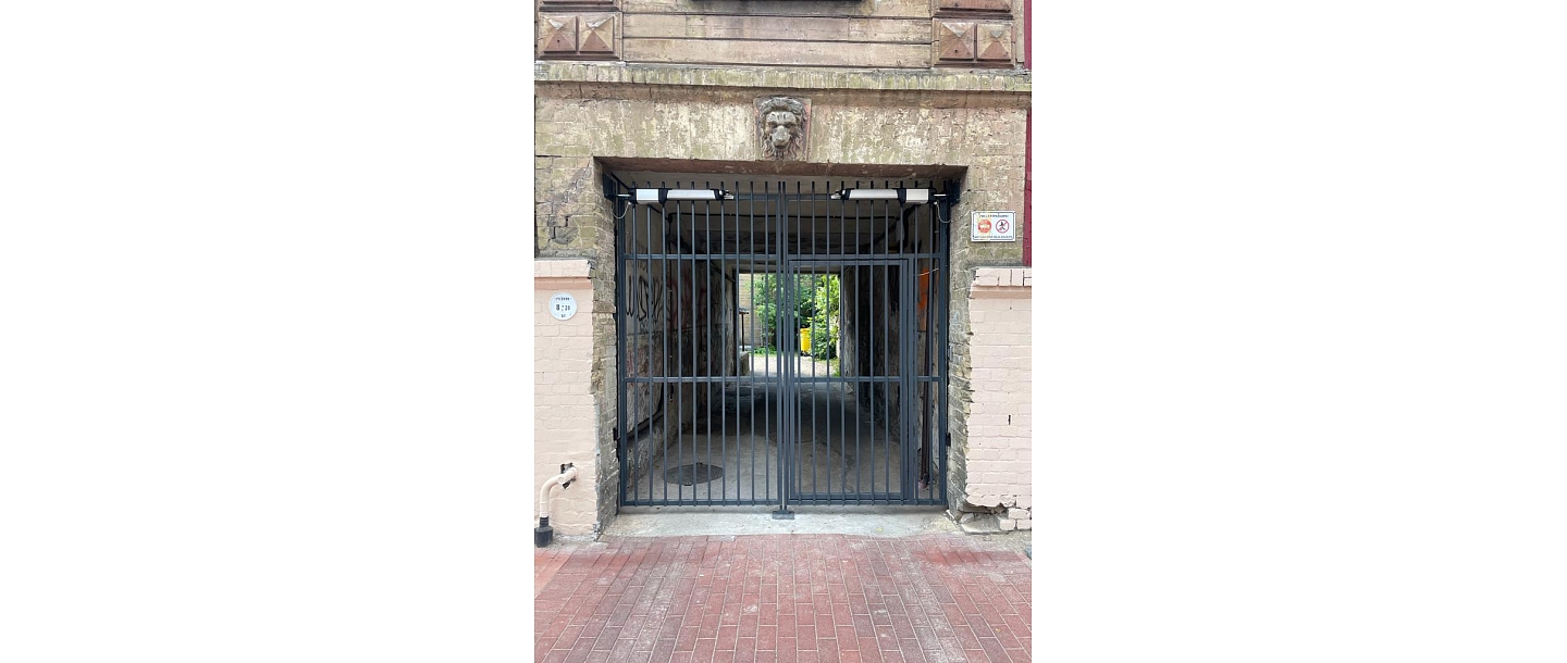 Swing gates Riga
