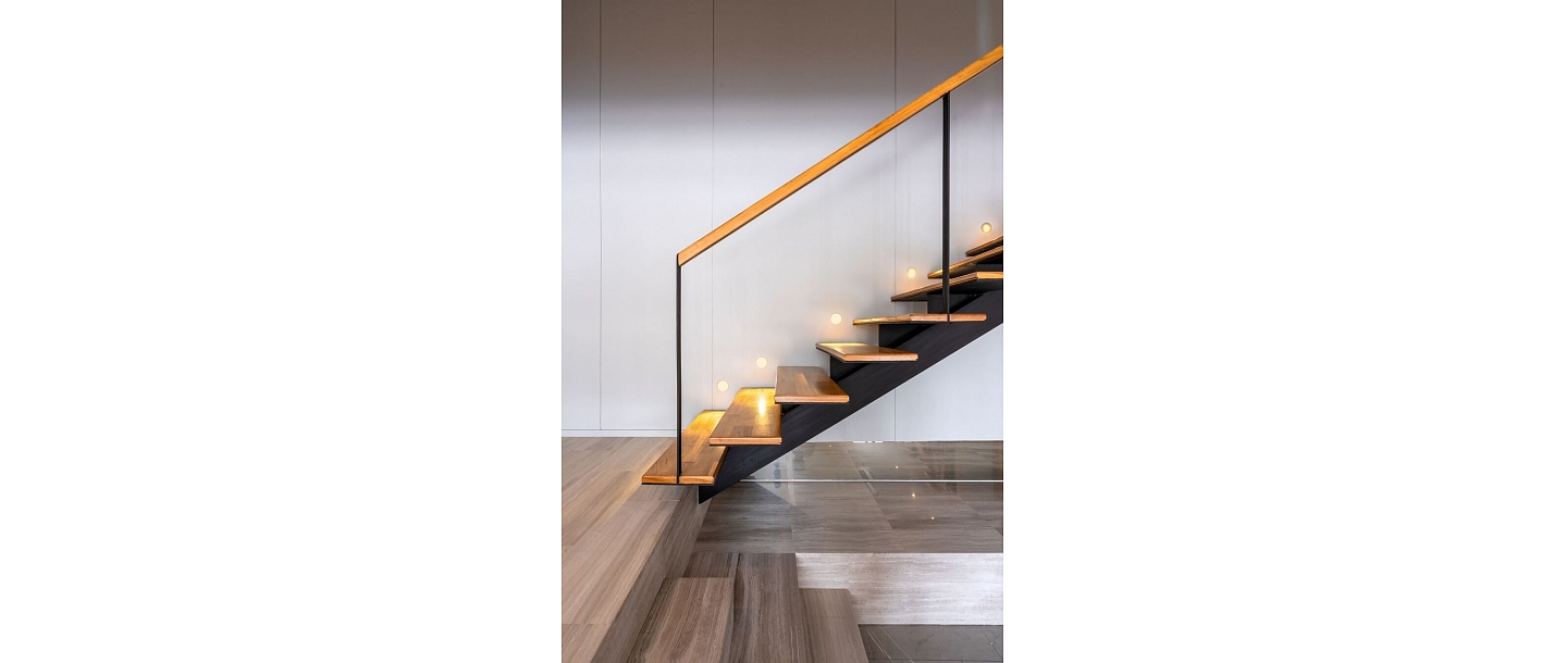 Production of metal stairs with individual design