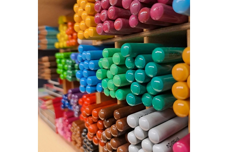 профессиональные принадлежности для рисования от Vilhelms.