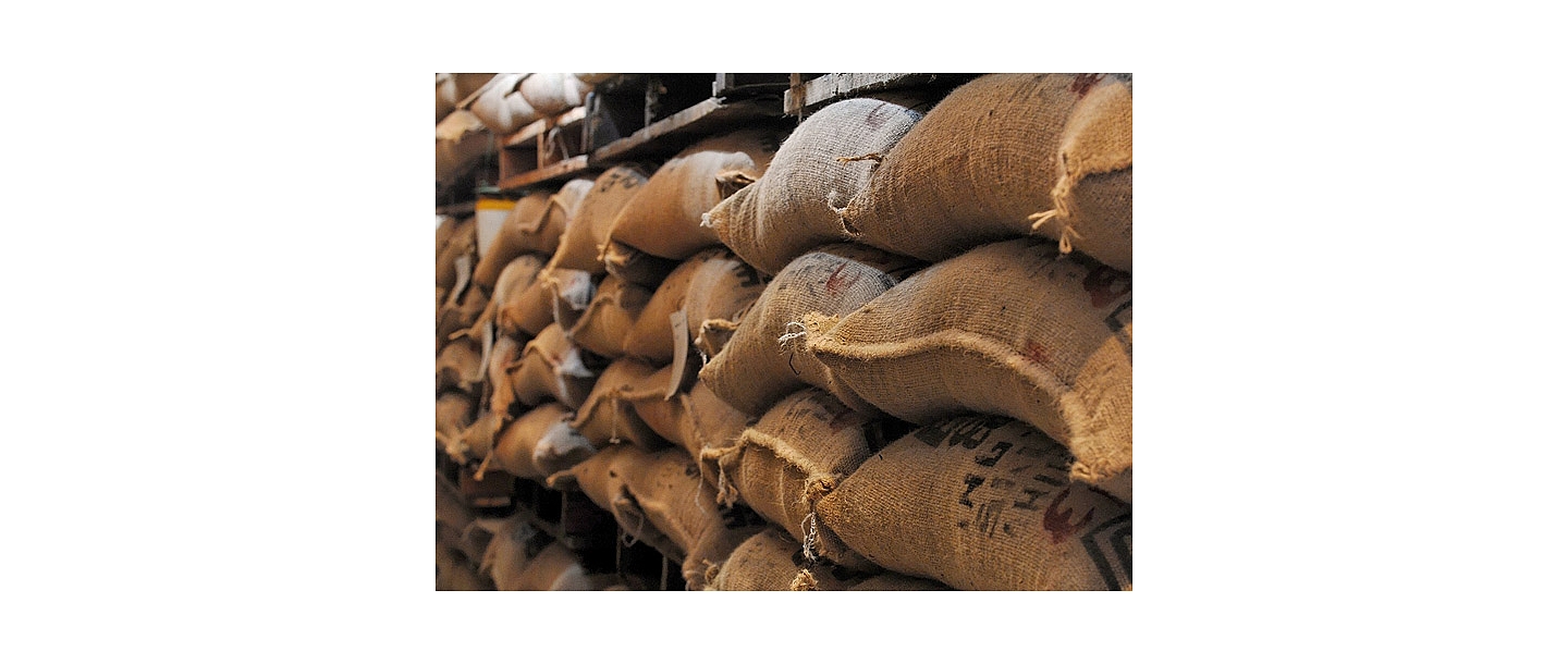 Railway supply for warehouses