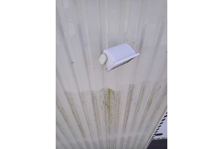 Facade washing