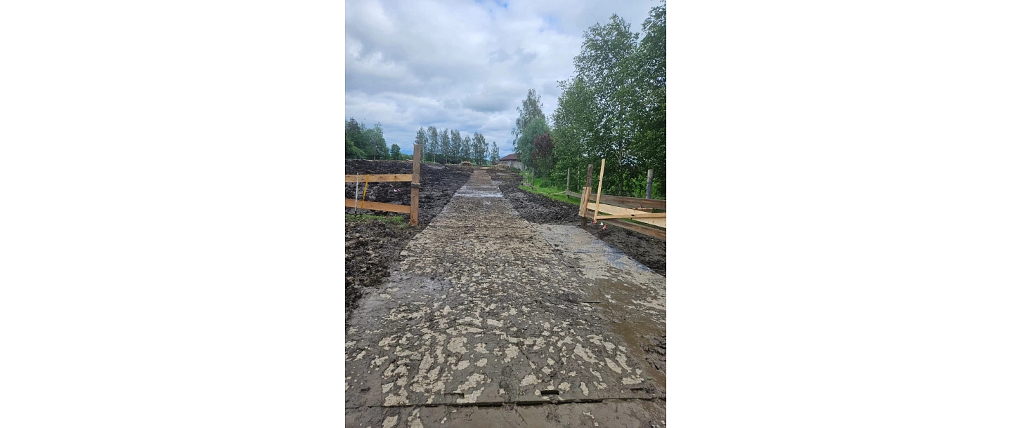 Temporary pedestrian path
