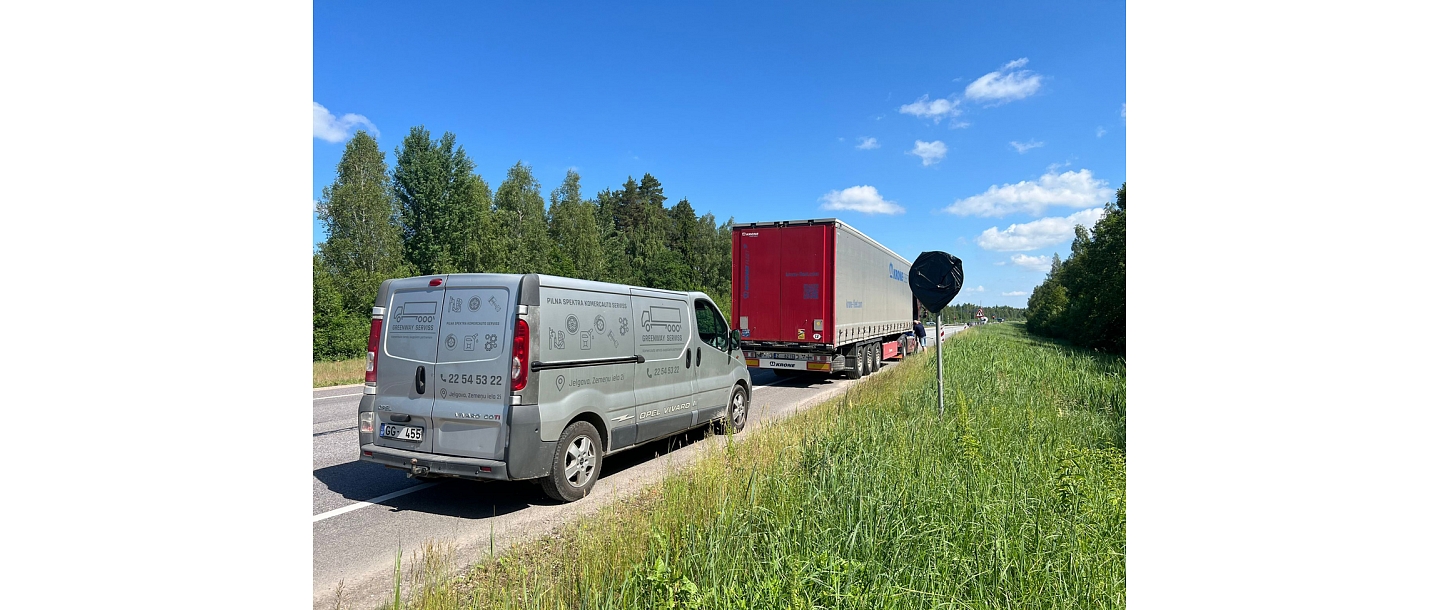 palīdzība uz ceļa kravas automašīnām