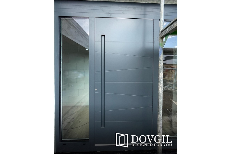 Doors for private houses