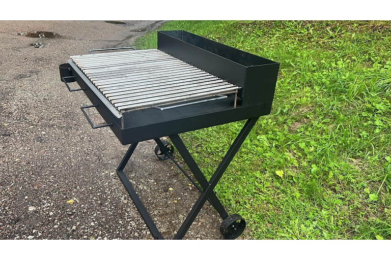 Grill on casters