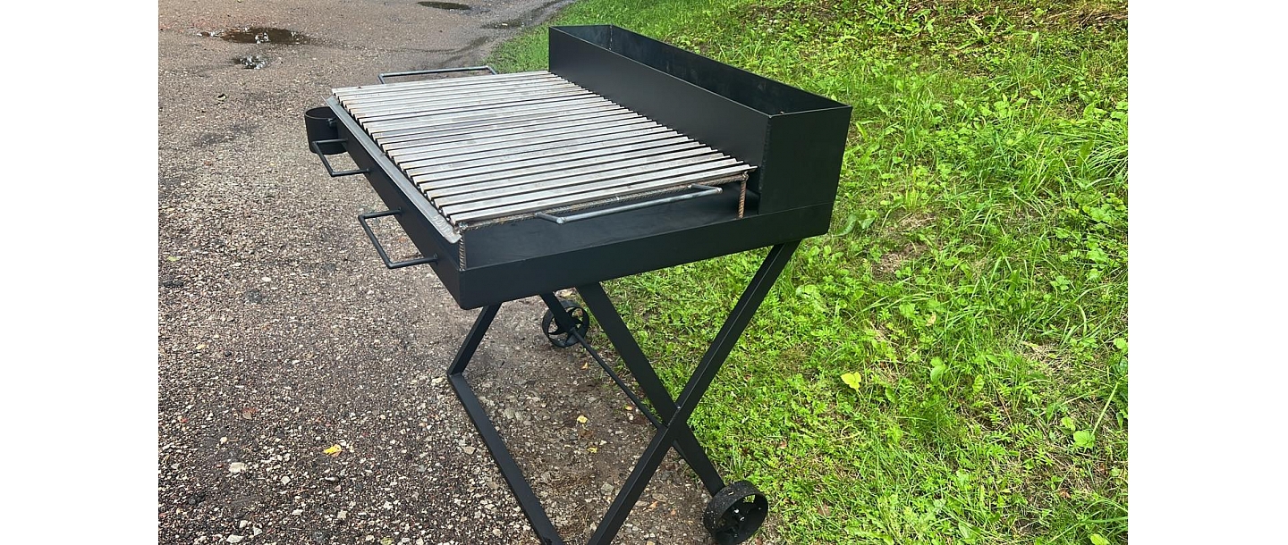 Grill on casters