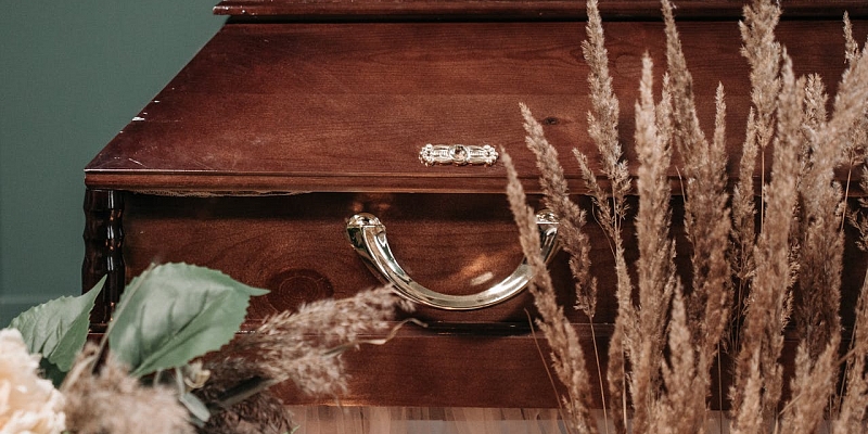 Apbedīšanas piederumi